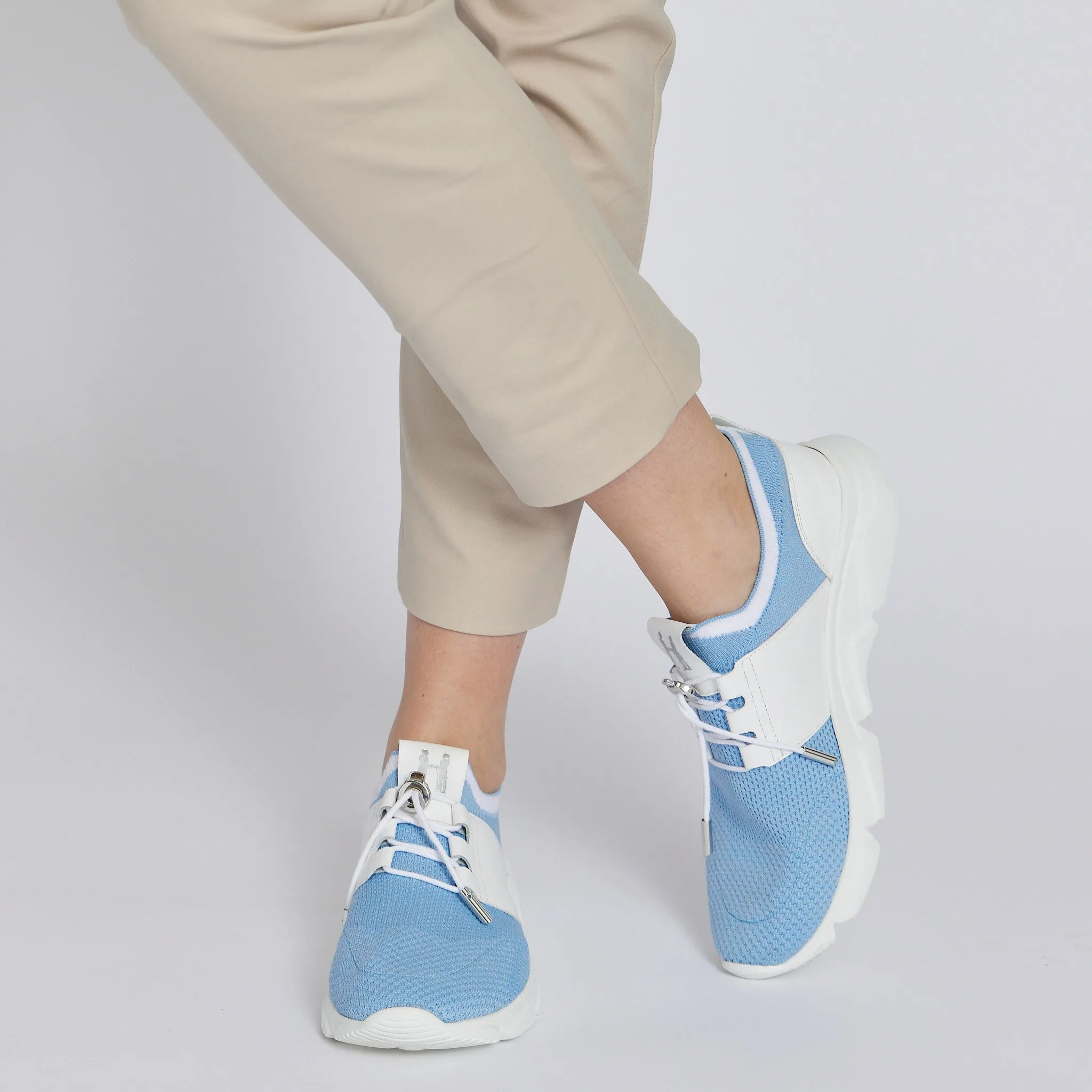 Perla Mesh Sneaker in Sky Blue