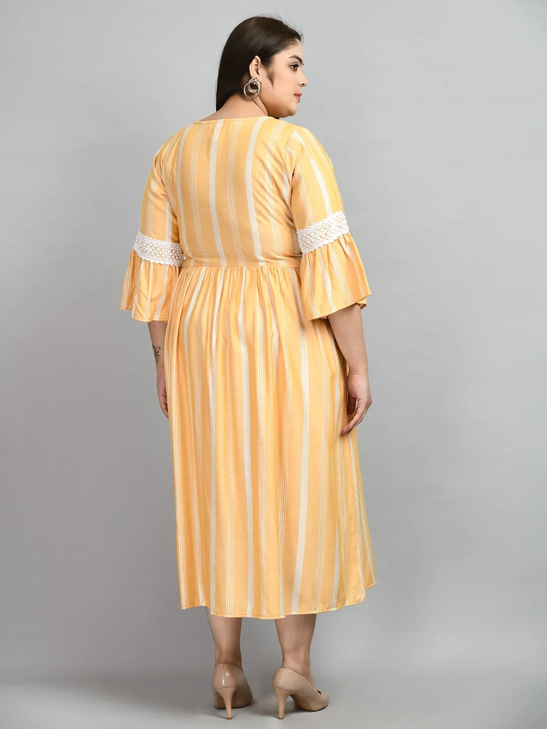 Plus Size Plus Size Yellow Striped Lace Dress