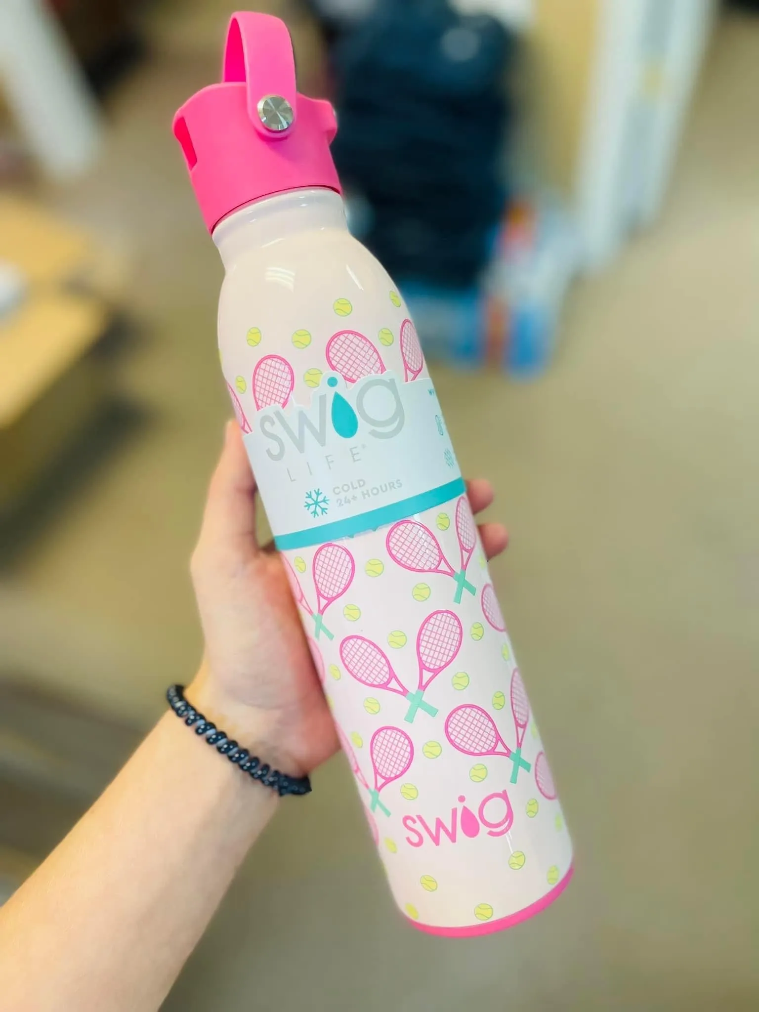 SWIG Flip and Sip - Sports Bottles